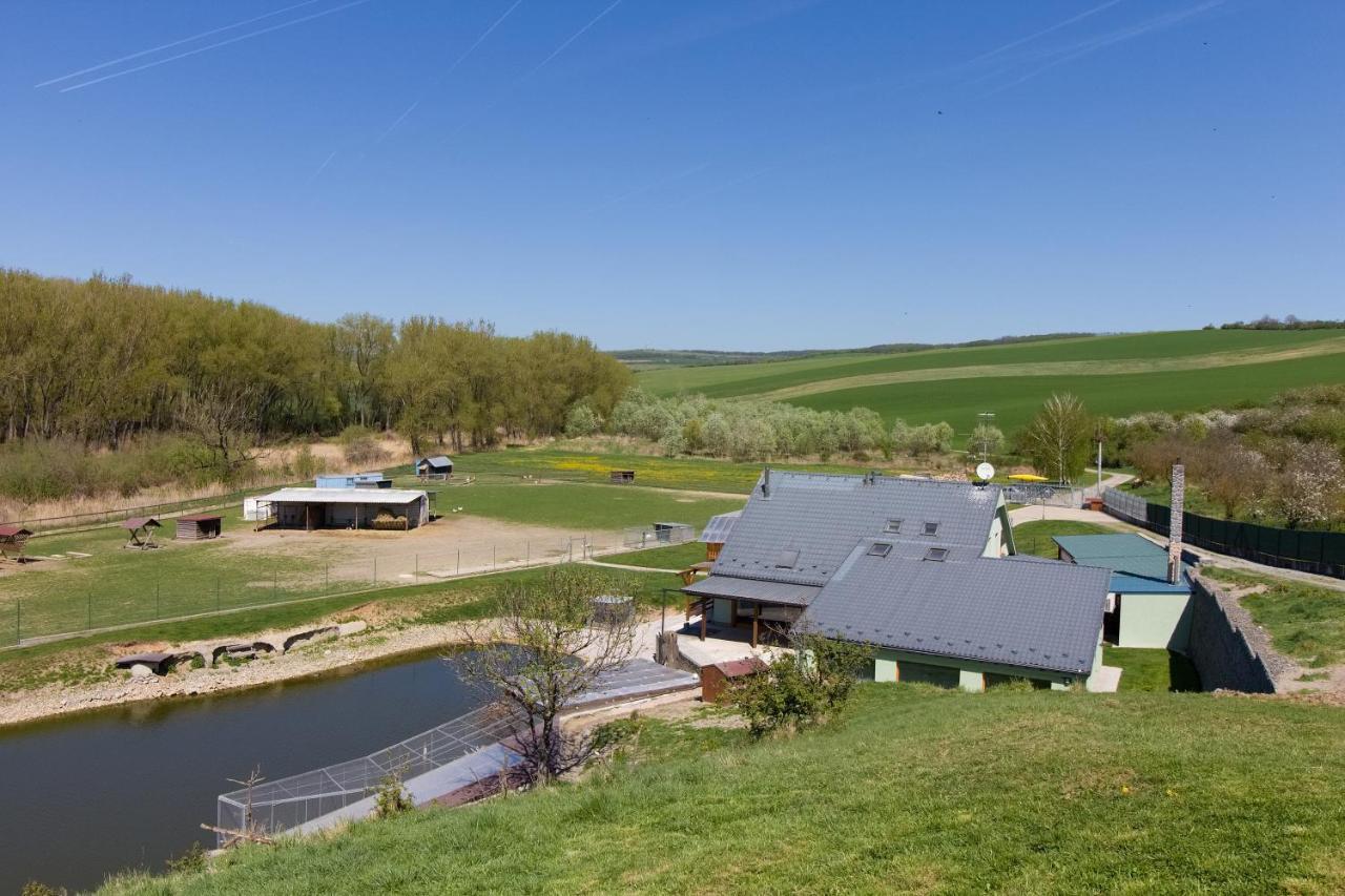 Na Farmě Farma